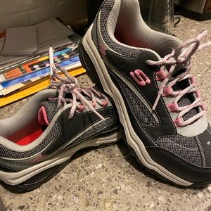 Skechers work steel toe slip resistant sneakers size 10